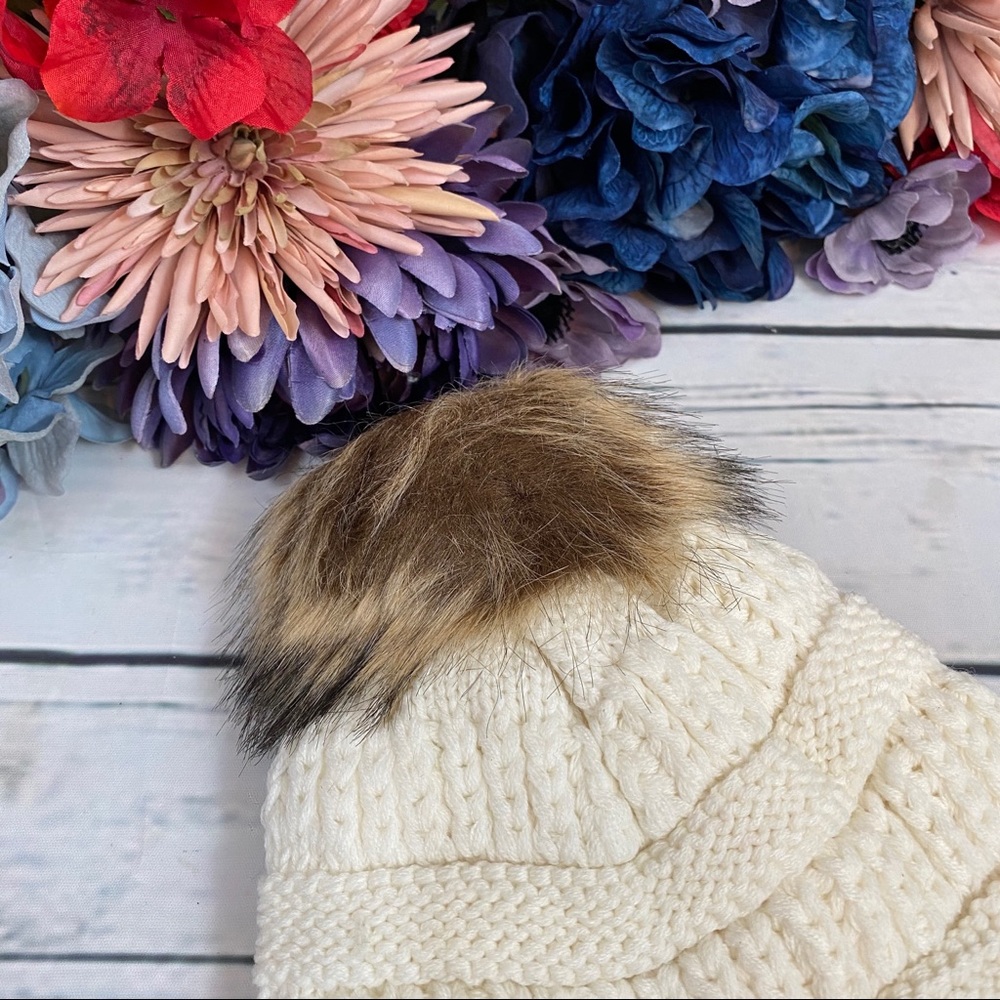 Off-White Cable Knit Beanie w/ Fleece & Pom Pom - Picture 5 of 7